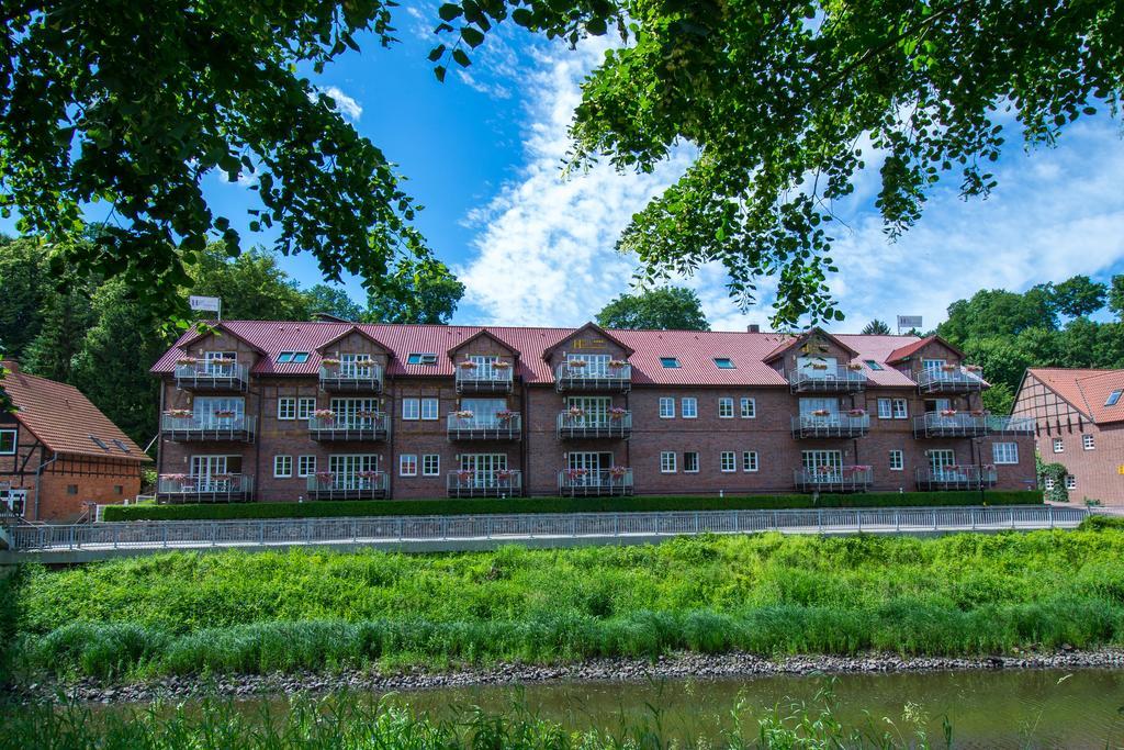 Hotel Hafen Hitzacker - Elbe エクステリア 写真