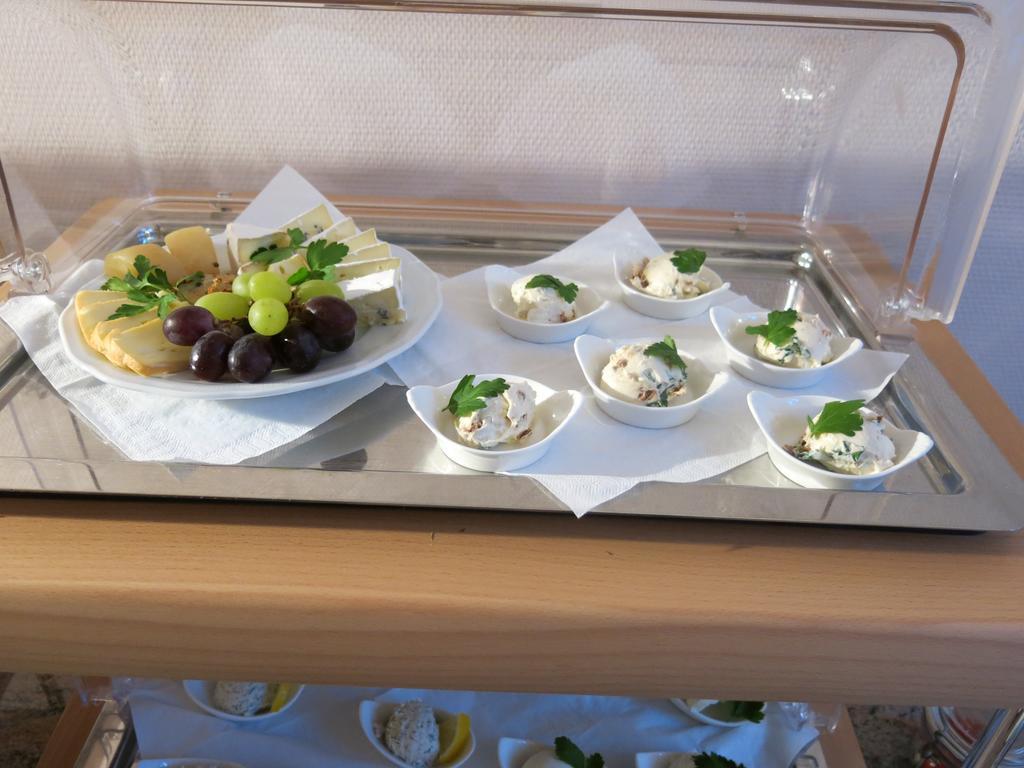 Hotel Hafen Hitzacker - Elbe エクステリア 写真