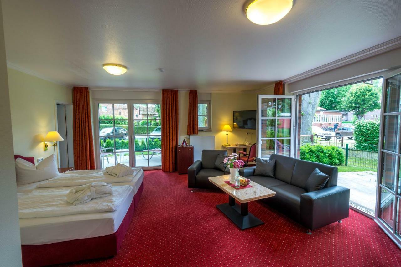 Hotel Hafen Hitzacker - Elbe エクステリア 写真